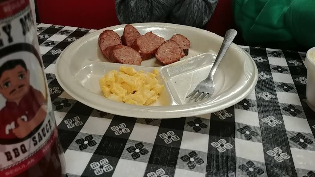 Smokey Mos | restaurant | Conroe Marketplace, 2960 Interstate 45 N, Conroe, TX 77303, USA | 9364412323 OR +1 936-441-2323