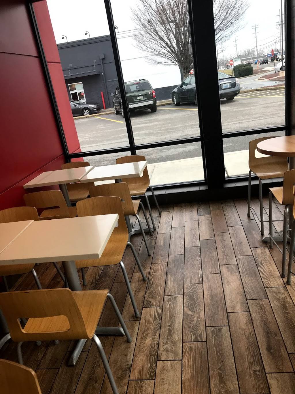 Wendys | restaurant | 3521 Edgemont Avenue, Brookhaven, PA 19015, USA | 6108727340 OR +1 610-872-7340