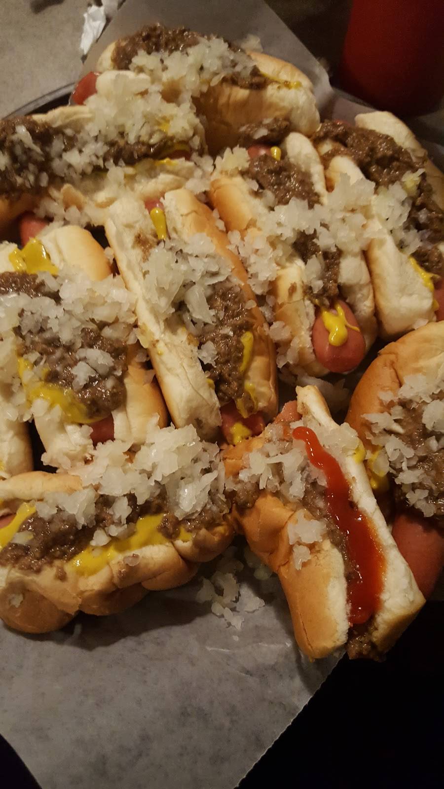 Teos | Hotdogs Restaurant | restaurant | 1410 East St, Pittsfield, MA 01201, USA | 4134479592 OR +1 413-447-9592