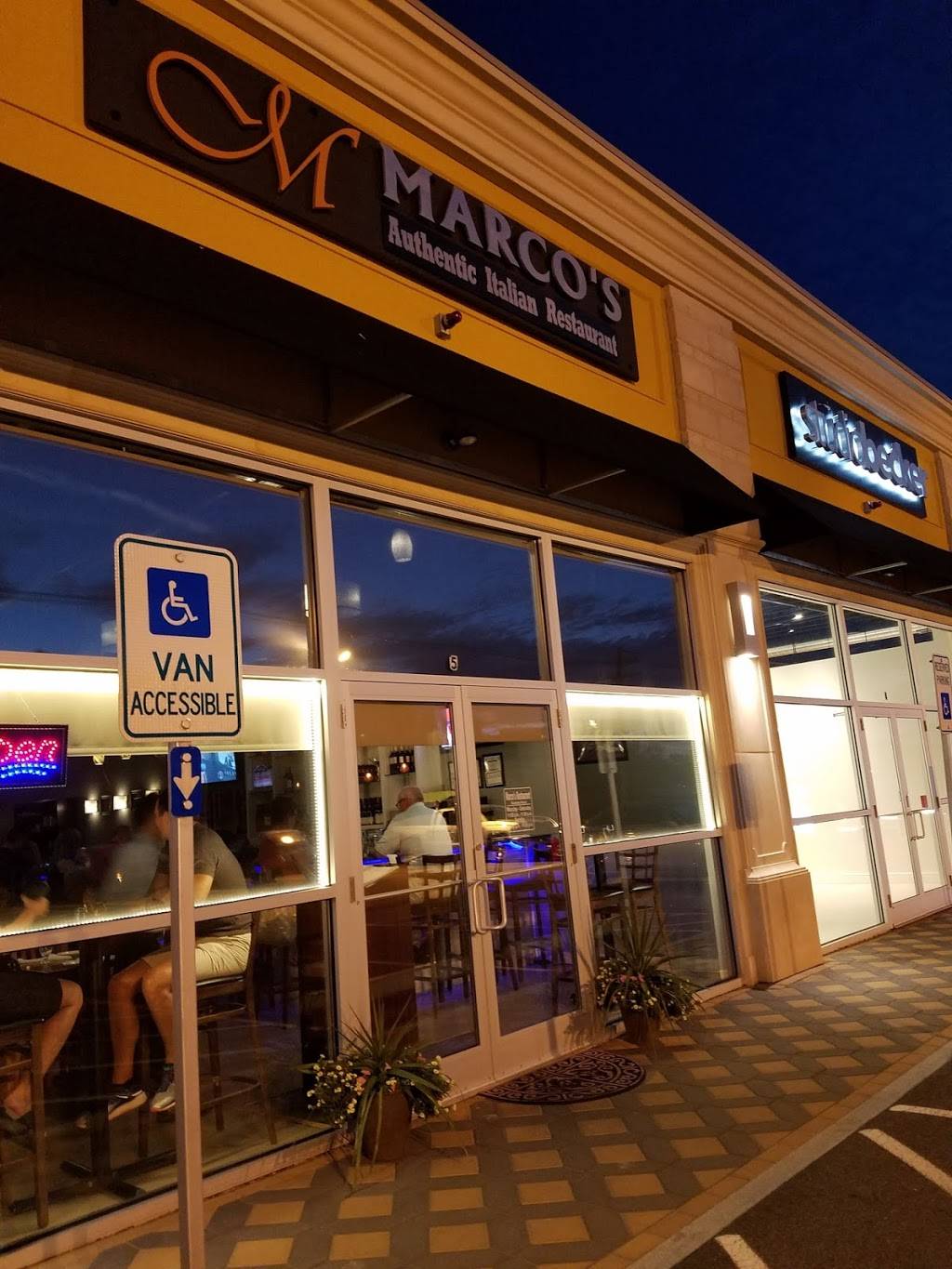 Marcos Restaurant | restaurant | 47 Newbury St, Peabody, MA 01960, USA | 9788546906 OR +1 978-854-6906