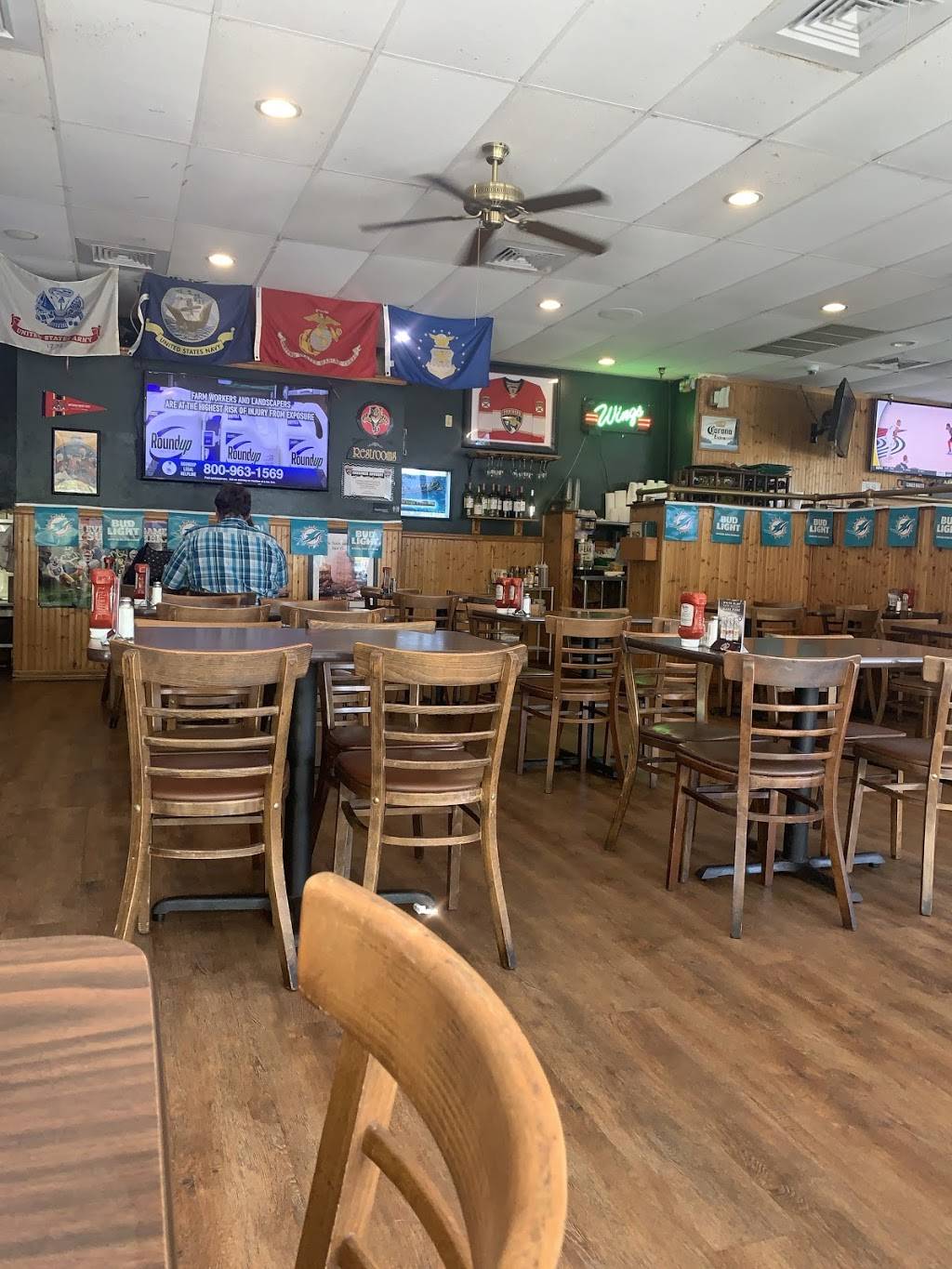 Wings Plus | meal takeaway | 1235 N University Dr, Coral Springs, FL 33071, USA | 9547574950 OR +1 954-757-4950