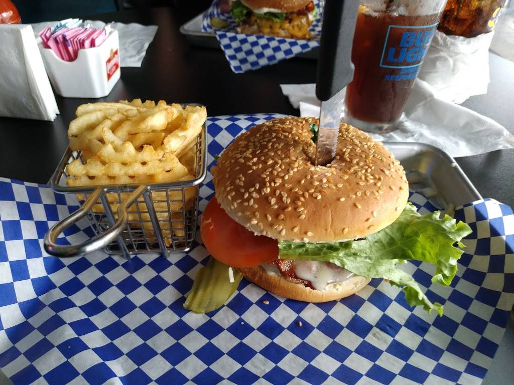 Daiquiri Run on 61 | restaurant | 4337 Airline Dr, Metairie, LA 70001, USA | 5042662472 OR +1 504-266-2472