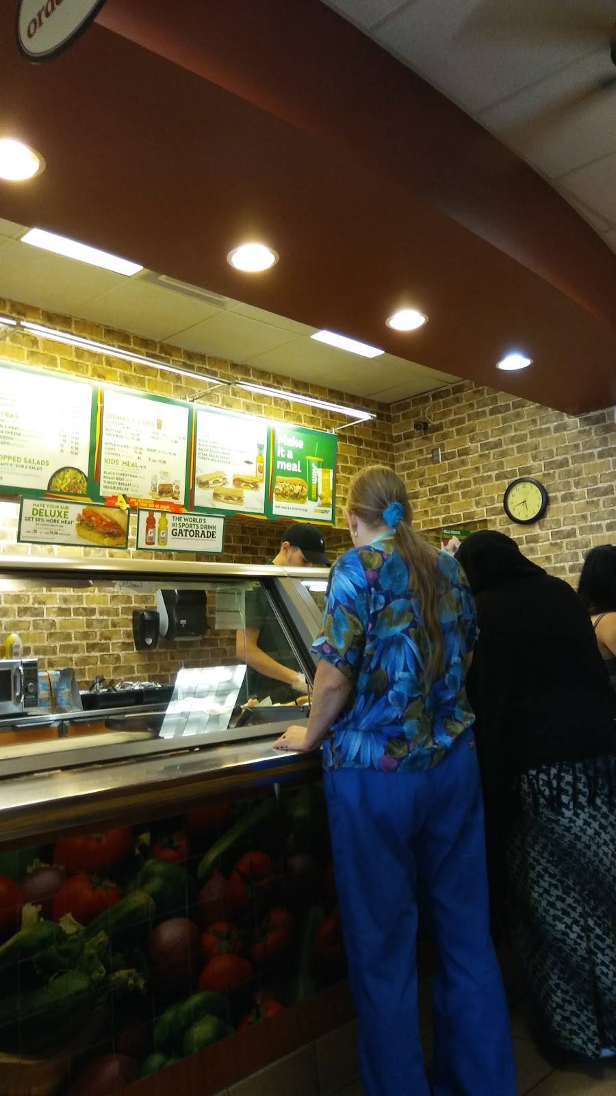 Subway | restaurant | 6030 N 67th Ave, Glendale, AZ 85301, USA | 6239345134 OR +1 623-934-5134