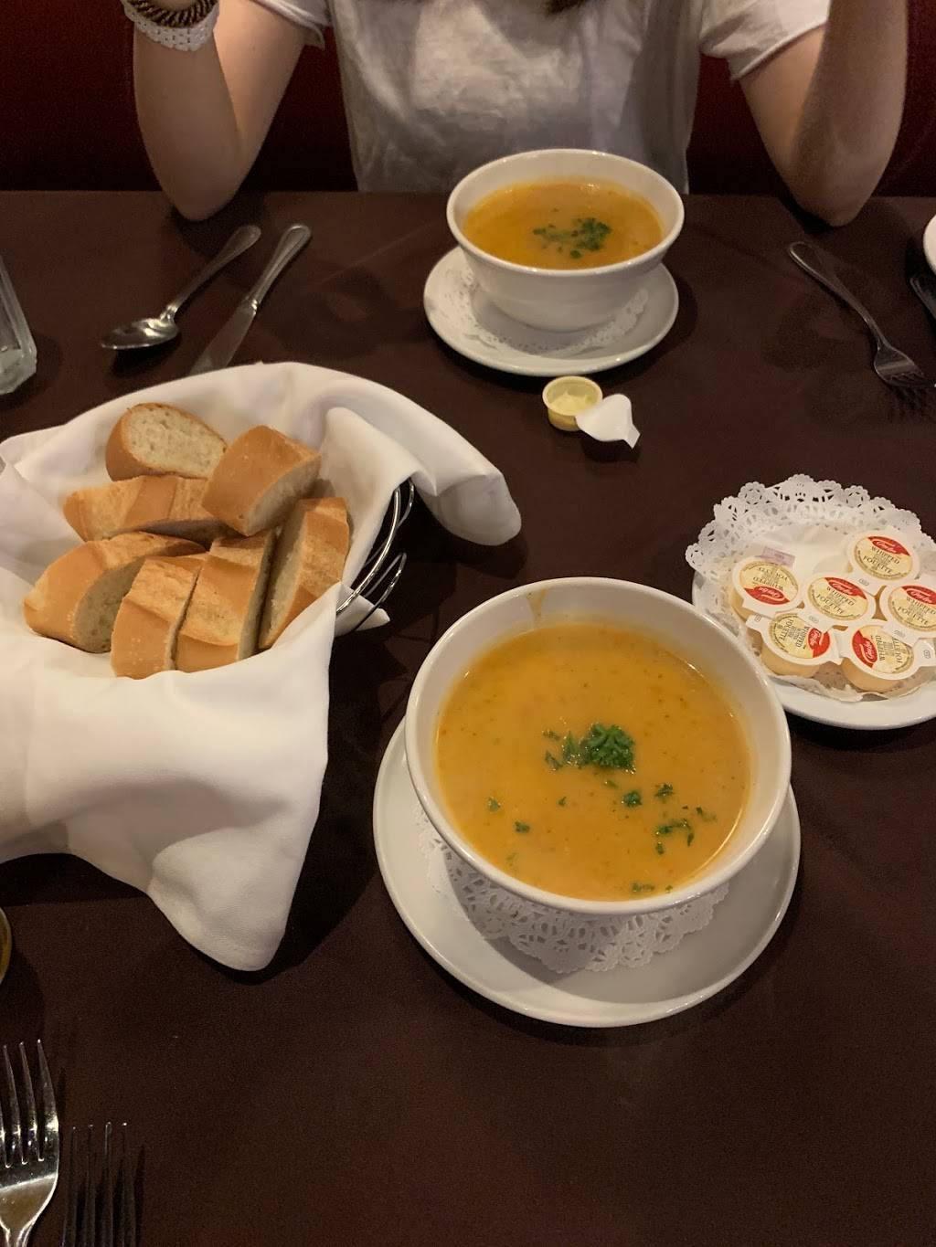 Santos Italian Cuisine | restaurant | 10 Royal Orchard Blvd, Thornhill, ON L3T 3C3, Canada | 9057310352 OR +1 905-731-0352