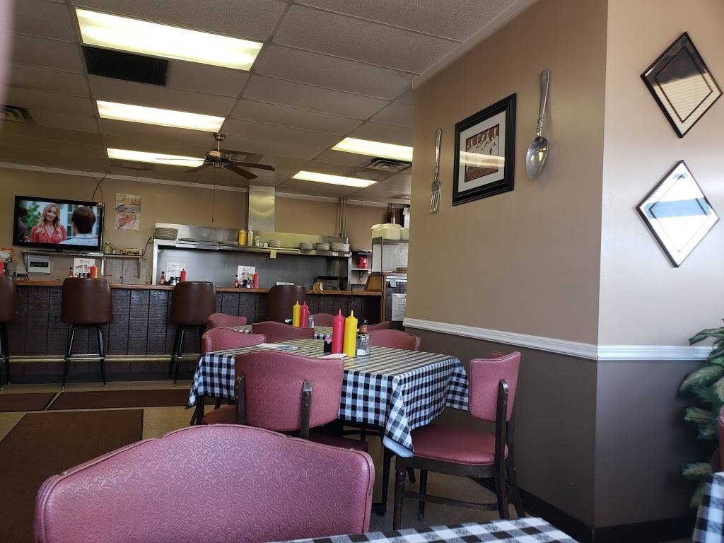 Andys Coney Island | restaurant | 19458 Van Horn Rd, Woodhaven, MI 48183, USA | 7346929019 OR +1 734-692-9019