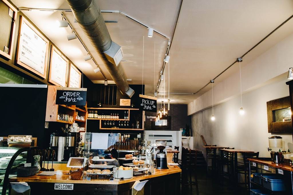 JoLa Cafe | cafe | 5915 SW Corbett Ave, Portland, OR 97239, USA | 5032441812 OR +1 503-244-1812