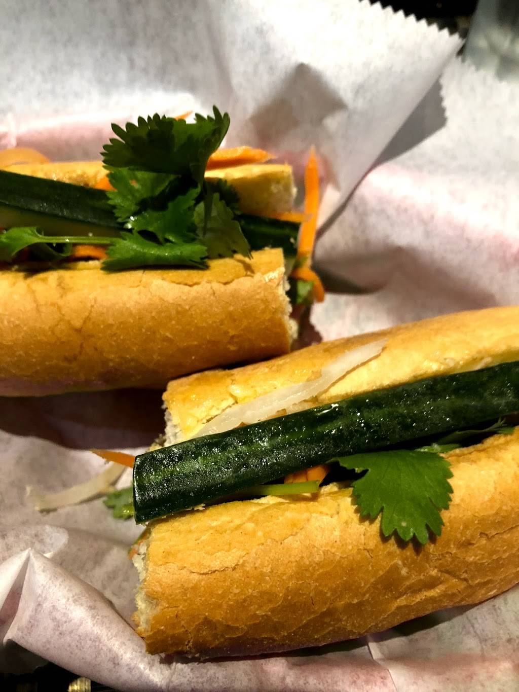 Pho Viet & Grille | restaurant | 2721, 1639 Wisconsin Ave NW, Washington, DC 20007, USA | 2023330009 OR +1 202-333-0009