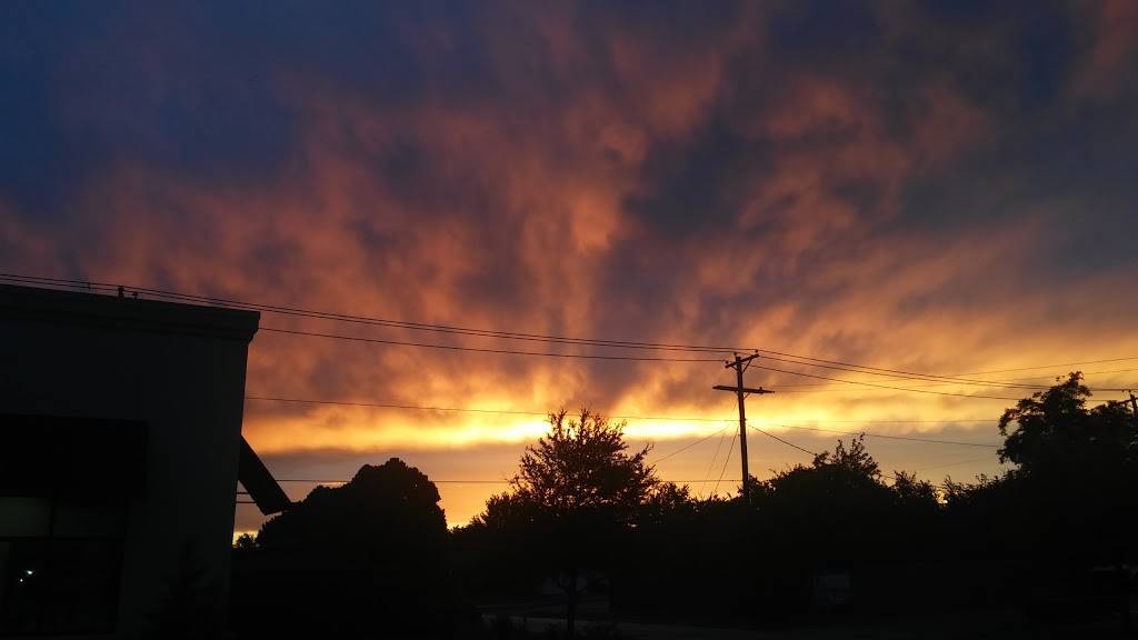 The Chicken Place | restaurant | 6717 Rufe Snow Dr, Watauga, TX 76148, USA | 8172812100 OR +1 817-281-2100