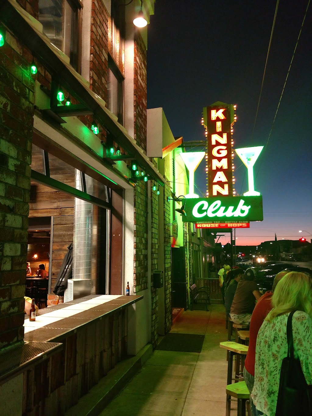 House of Hops | restaurant | 312 E Beale St, Kingman, AZ 86401, USA | 9287532337 OR +1 928-753-2337