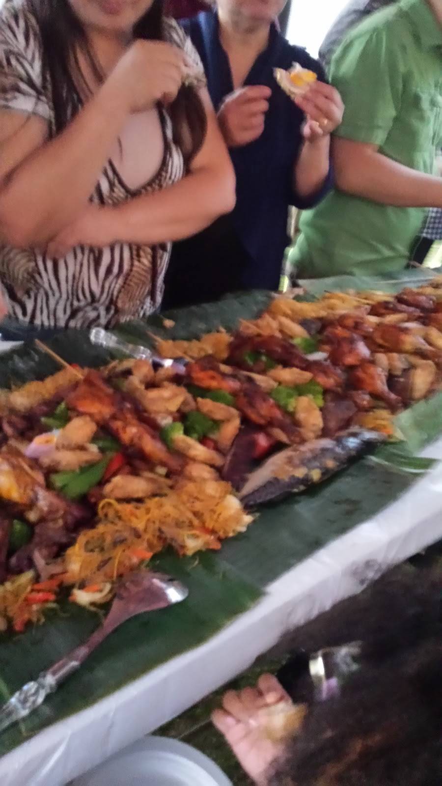 Kuya Willies Kainan | restaurant | 80 Ellesmere Rd, Scarborough, ON M1R 4C2, Canada | 4165102940 OR +1 416-510-2940