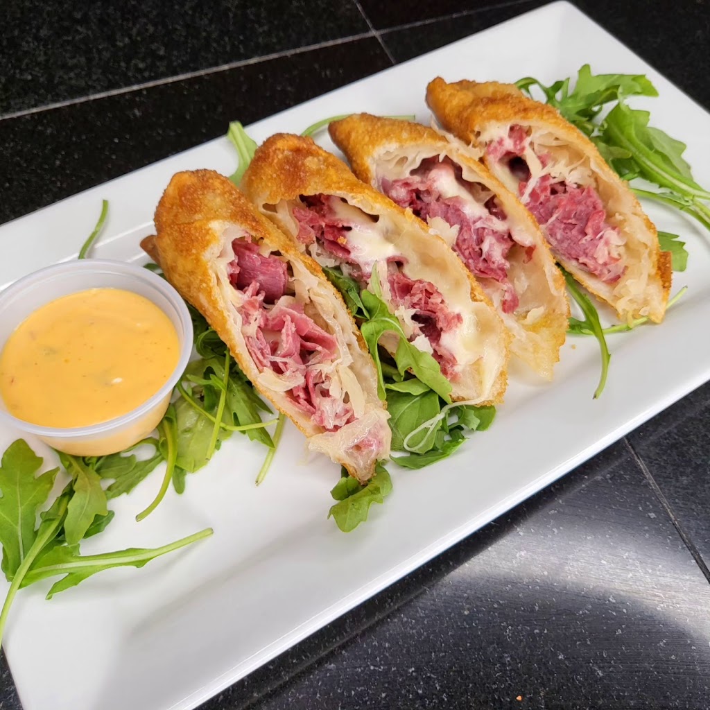 Luckys Bar & Grill | restaurant | 6021 Memphis Ave, Cleveland, OH 44144, USA | 2164652985 OR +1 216-465-2985