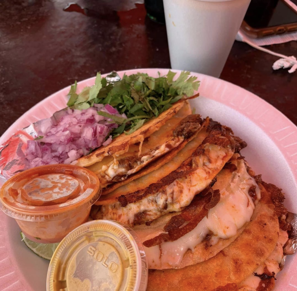 Tortas Ahogadas El Chivito | restaurant | 9055 Marbach Rd, San Antonio, TX 78245, USA | 2102570955 OR +1 210-257-0955