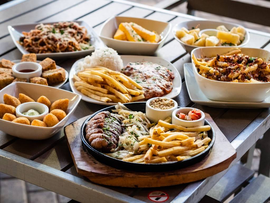 À Brasileira | restaurant | 2417 S Hiawassee Rd, Orlando, FL 32835, USA | 4076015992 OR +1 407-601-5992