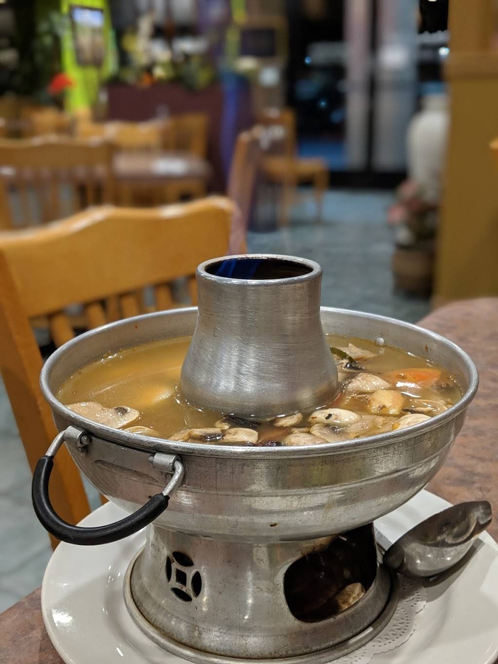 Modern Thai Restaurant | restaurant | 1806, 2557 Via Campo, Montebello, CA 90640, USA | 3237249245 OR +1 323-724-9245