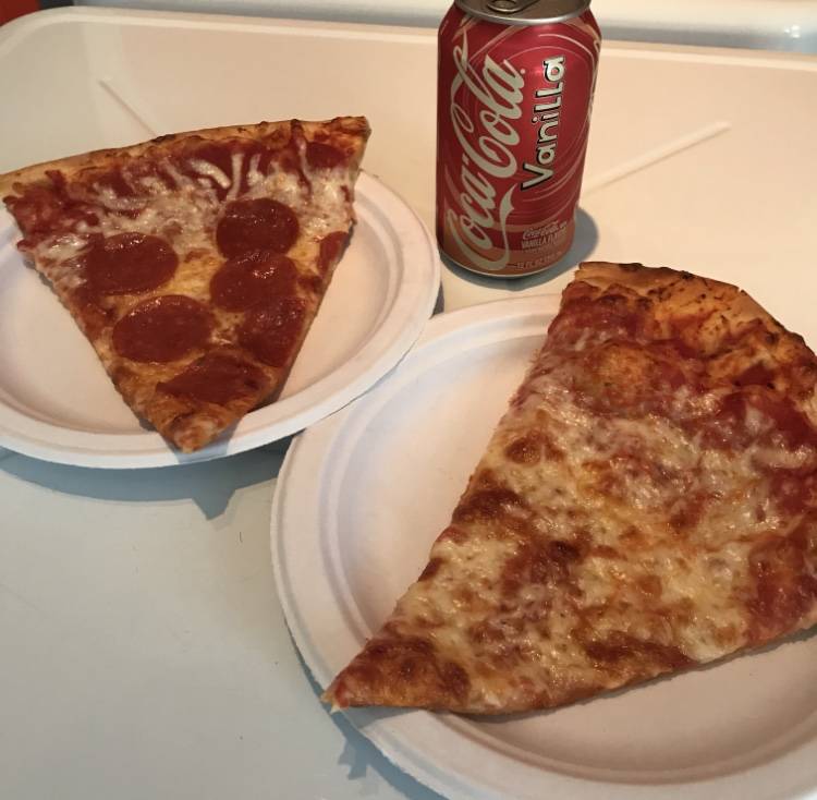 Cucinellas Brick Oven Pizzeria | restaurant | 254 N Division St, Oviedo, FL 32765, USA | 4078909000 OR +1 407-890-9000