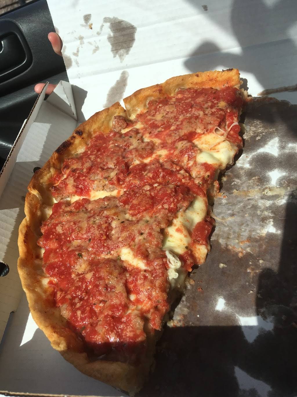 Lou Malnatis Pizzeria | meal delivery | 110 W Park Ave, Elmhurst, IL 60126, USA | 6305160800 OR +1 630-516-0800