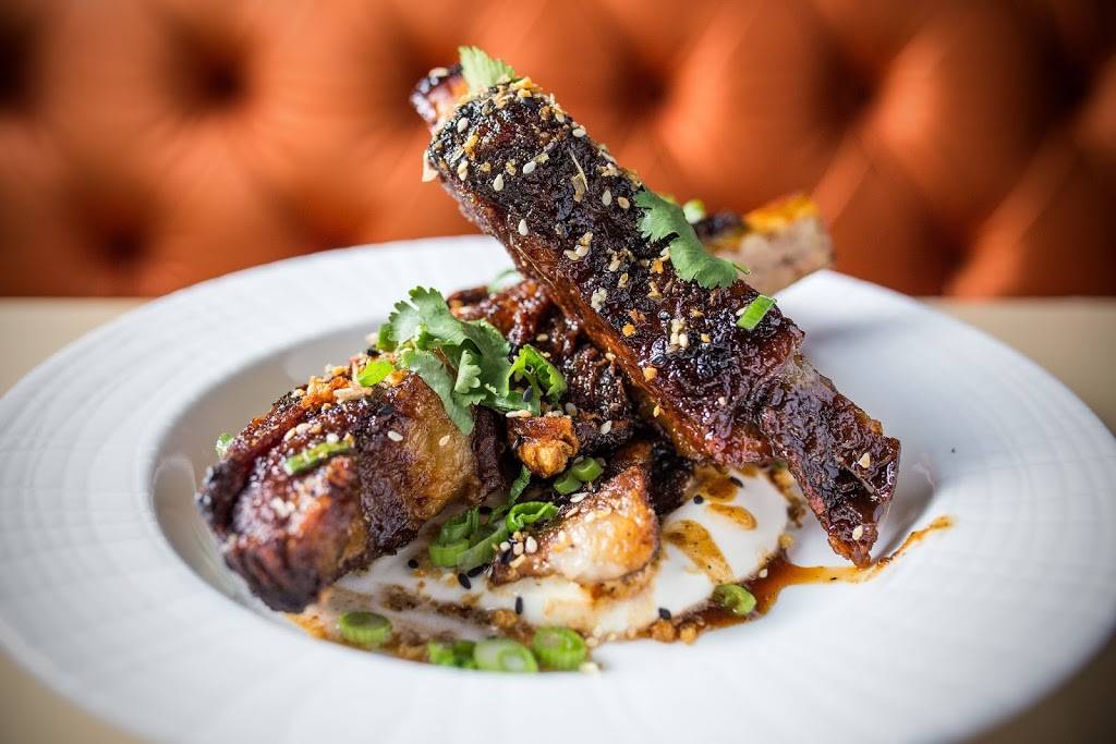 Wood | restaurant | 3335 N Halsted St, Chicago, IL 60657, USA | 7739359663 OR +1 773-935-9663