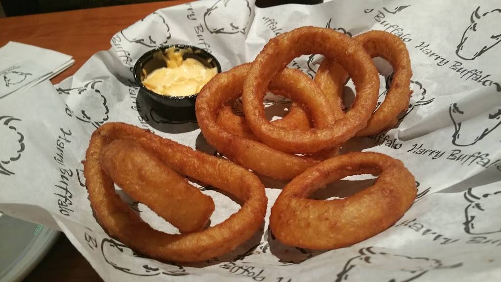 Harry Buffalo N Olmsted | restaurant | 4824 Great Northern Blvd, North Olmsted, OH 44070, USA | 4407344545 OR +1 440-734-4545