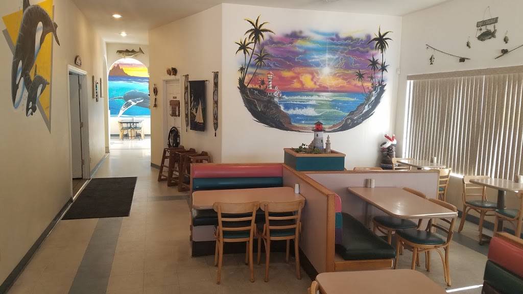 The Lighthouse | restaurant | 1109 Hartnell Ave # 1, Redding, CA 96002, USA | 5302239200 OR +1 530-223-9200