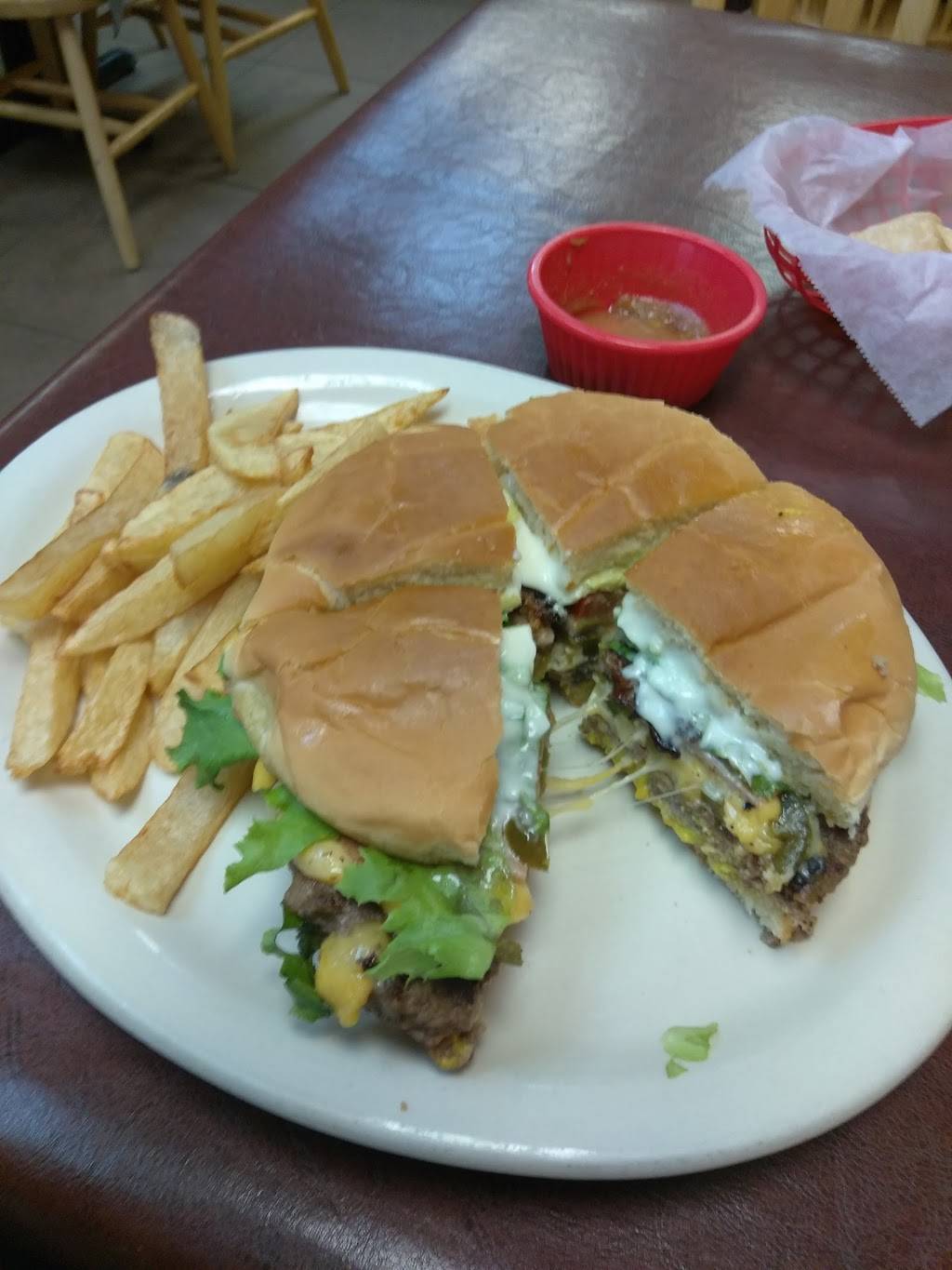 La Media Luna Cafe | restaurant | 12317 Wetmore Rd, San Antonio, TX 78247, USA | 2105454775 OR +1 210-545-4775