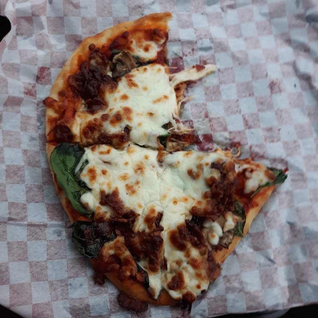 Smoking Gun General Store and Steakhouse | restaurant | 711 S Jackson St, Houston, MS 38851, USA | 6626315005 OR +1 662-631-5005