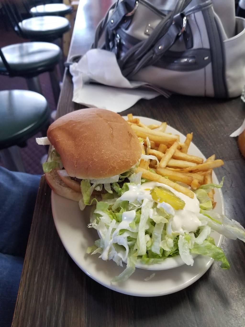 Midway Oh Boy Restaurant | restaurant | 6620 Lake Ave, Elyria, OH 44035, USA | 4403243711 OR +1 440-324-3711