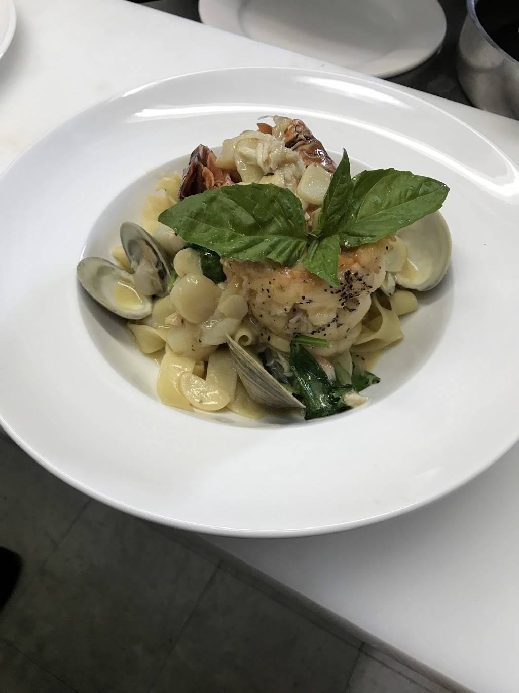 Dolce Restaurant | restaurant | 161 Main St, Flemington, NJ 08822, USA | 9082371221 OR +1 908-237-1221