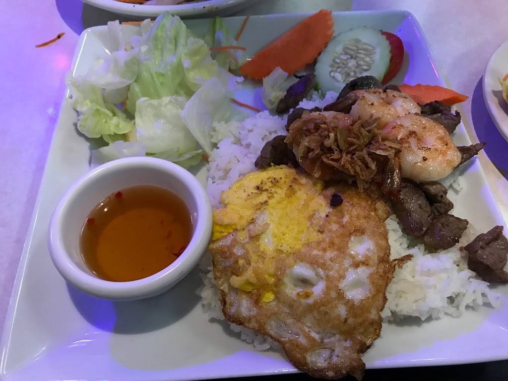 Lanna Thai Cuisine | restaurant | 3346 Ashley Phosphate Rd, North Charleston, SC 29418, USA | 8432079858 OR +1 843-207-9858