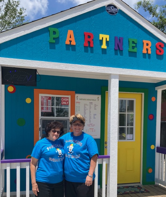 Partners Sneaux Balls | restaurant | 660 ONeal Ln, Baton Rouge, LA 70816, USA | 2259548884 OR +1 225-954-8884