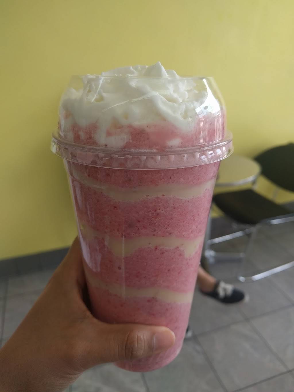 Raspados las Piñas | restaurant | 637 E Arrow Hwy, Azusa, CA 91702, USA | 6267159803 OR +1 626-715-9803