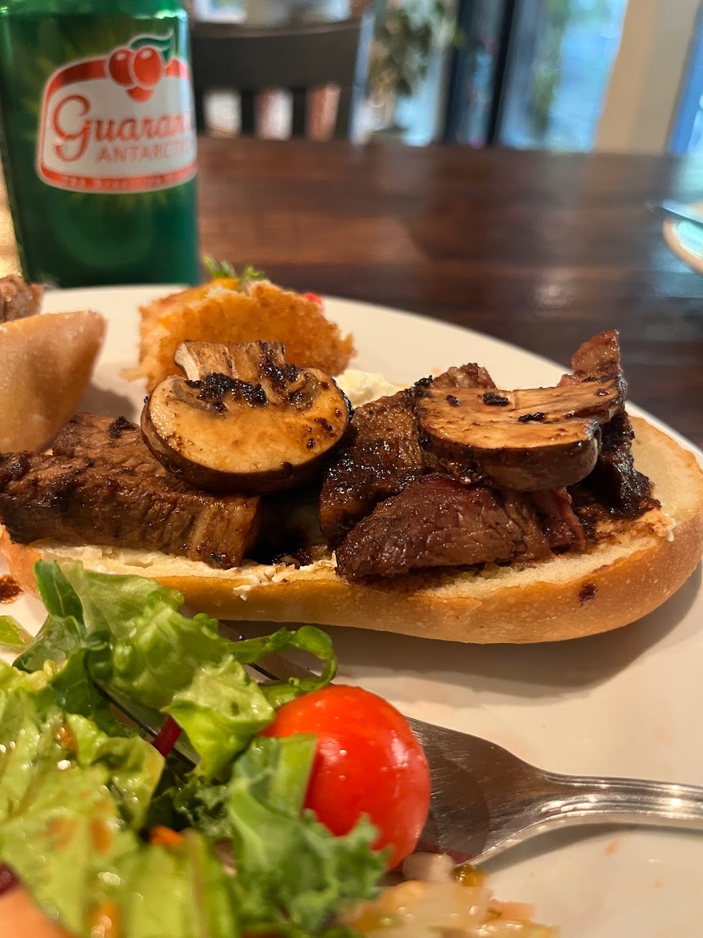 Lilis Brazilian Bistro | restaurant | 142 Broadway St, Chico, CA 95928, USA | 5303990675 OR +1 530-399-0675