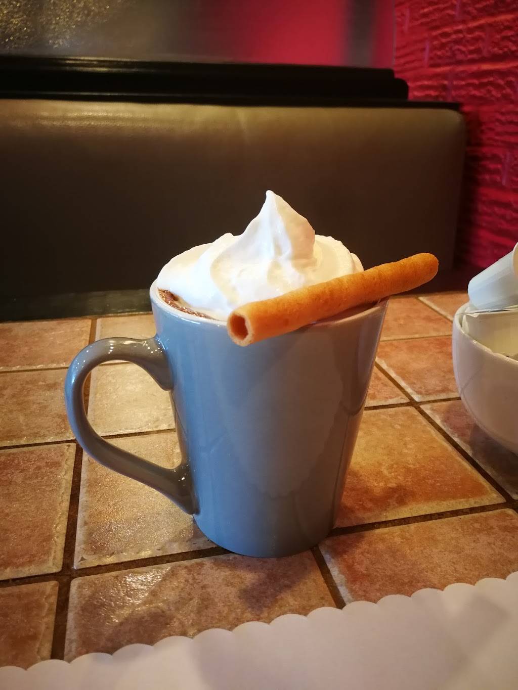 Restaurant Le Friandoeuf Inc | restaurant | 190 Boul Du Cure Labelle, Sainte-Thérèse, QC J7E 2X5, Canada | 4504371261 OR +1 450-437-1261