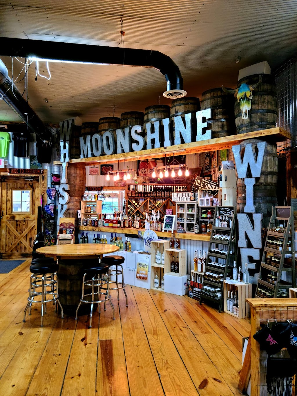 Jamies OutPost | restaurant | 602 S Clark St, North Utica, IL 61373, USA | 8156674120 OR +1 815-667-4120