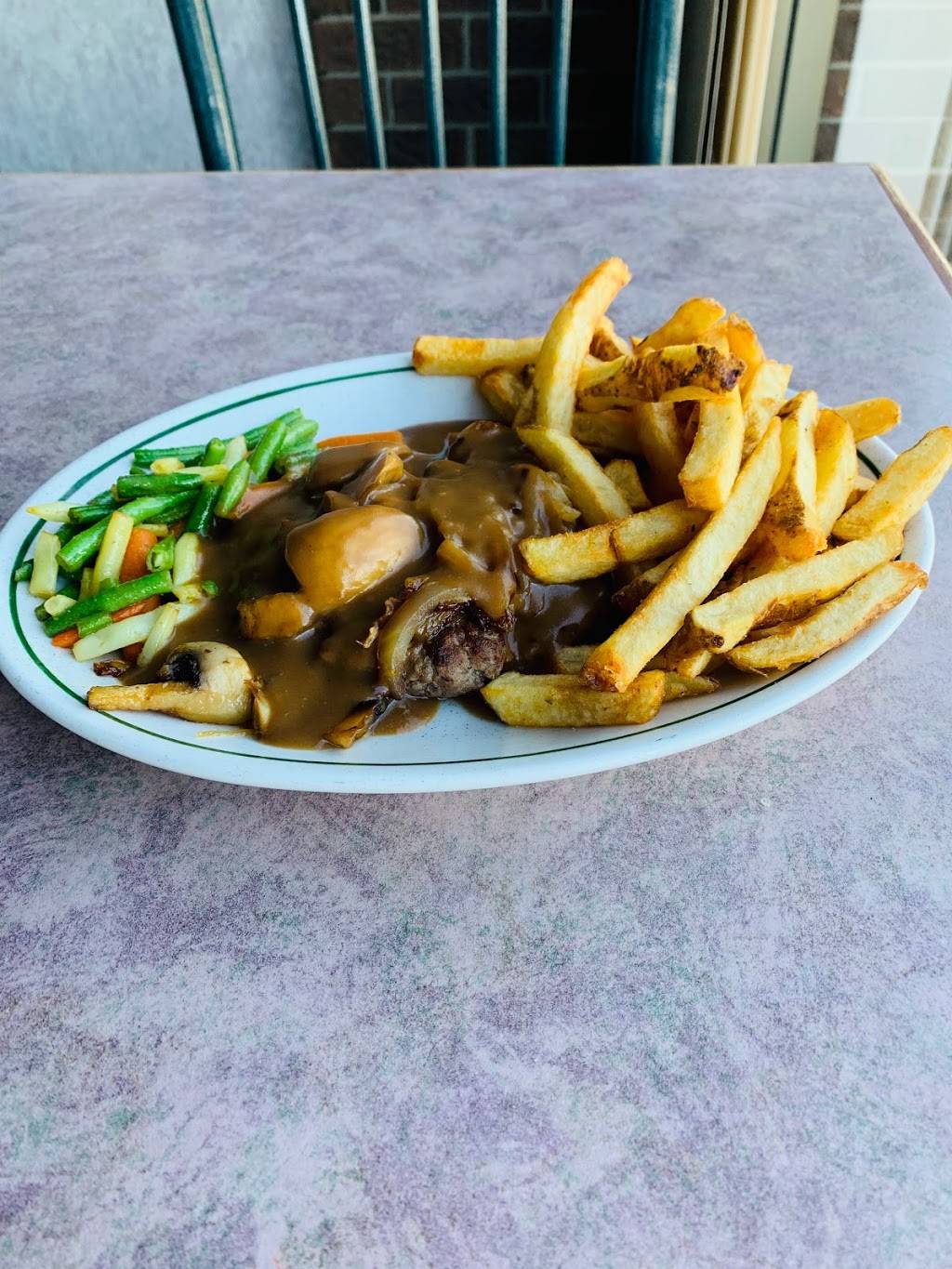 Northway Family Restaurant | restaurant | 205 N Front St, Belleville, ON K8P 3C3, Canada | 6139627119 OR +1 613-962-7119