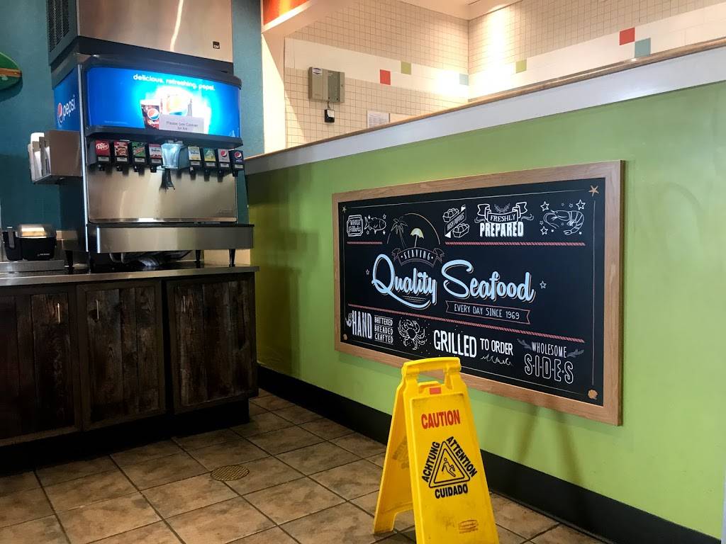 Captain Ds | restaurant | 11308 US-431, Guntersville, AL 35976, USA | 2568913660 OR +1 256-891-3660