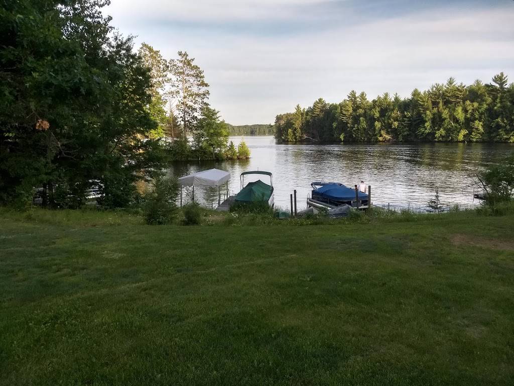 Sure-Wood Forest Bar & Grill | restaurant | W4276 Sandy Ln, Tomahawk, WI 54487, USA | 7154538844 OR +1 715-453-8844