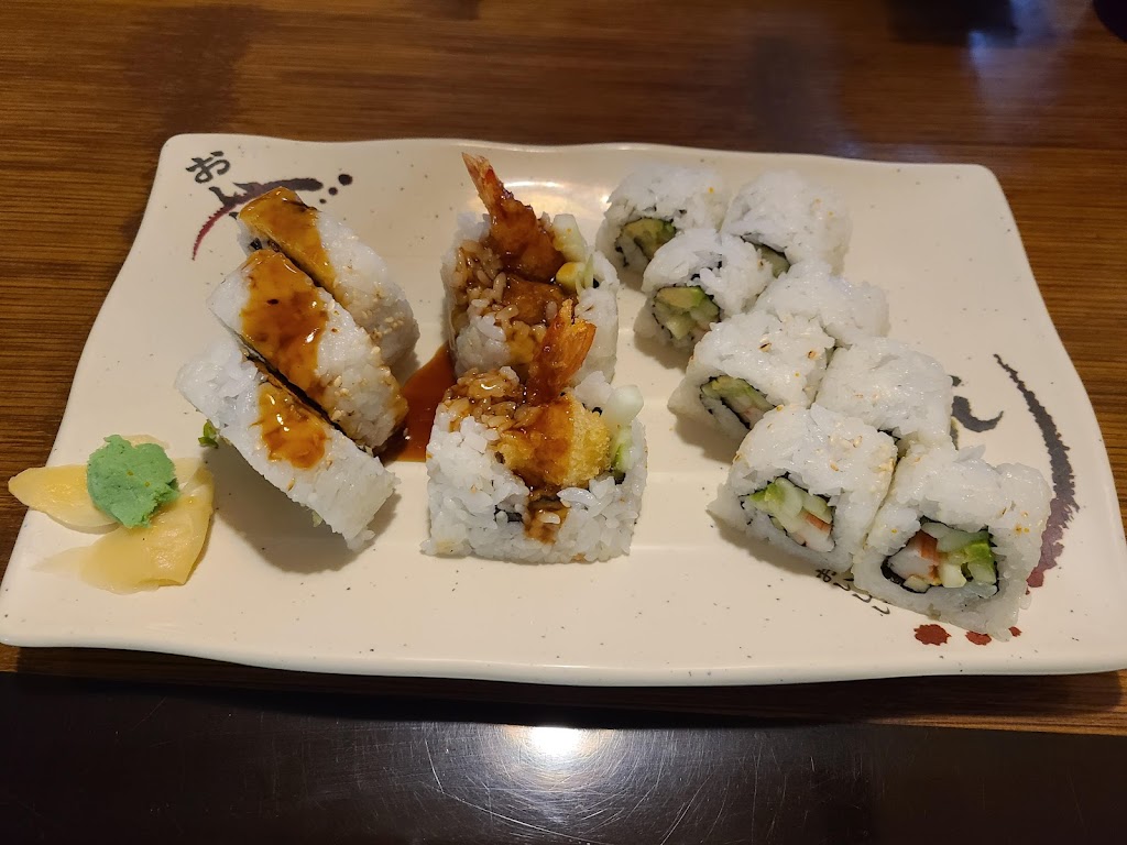 Green Tea sushi | restaurant | 1120 Laramie St #5312, Manhattan, KS 66502, USA | 7855399888 OR +1 785-539-9888