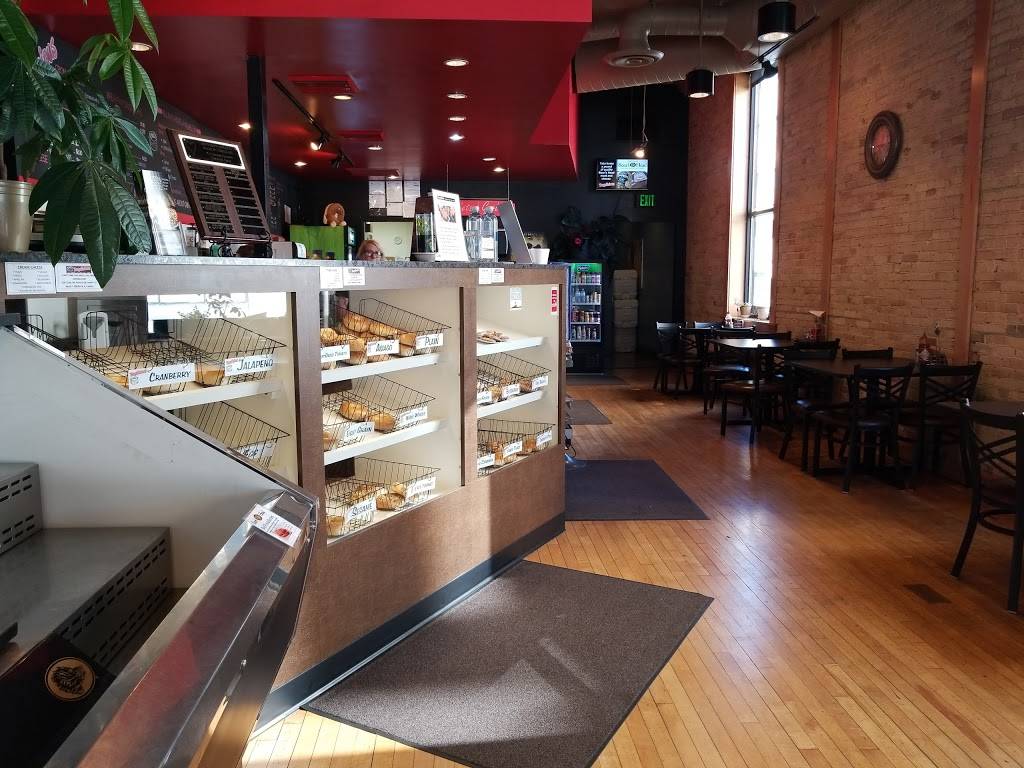 Bagelicious | meal takeaway | 101 E College Ave, Appleton, WI 54911, USA | 9203809097 OR +1 920-380-9097