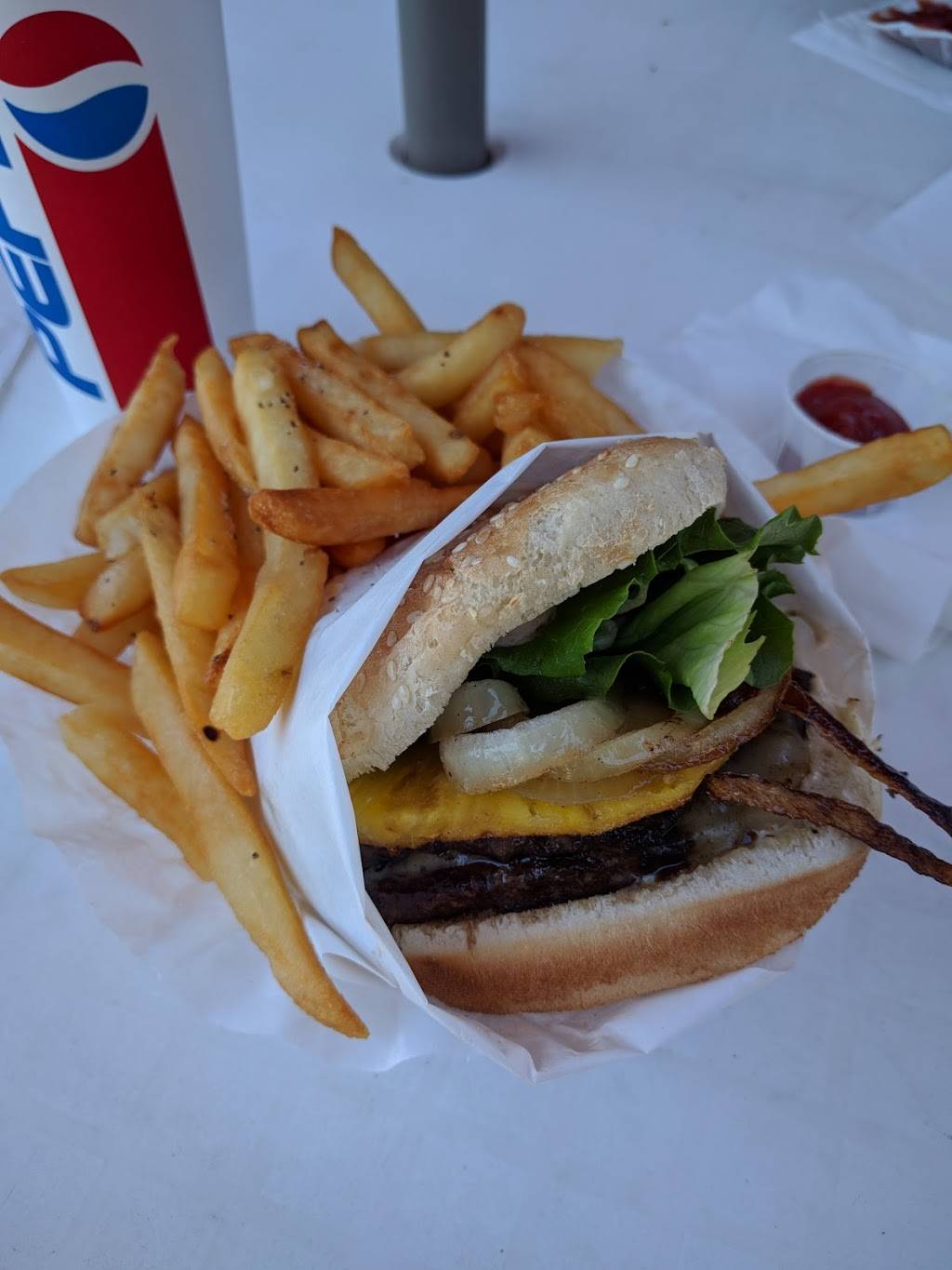 Jacks Hamburgers | restaurant | 202 Lincoln St, Santa Cruz, CA 95060, USA | 8314234421 OR +1 831-423-4421