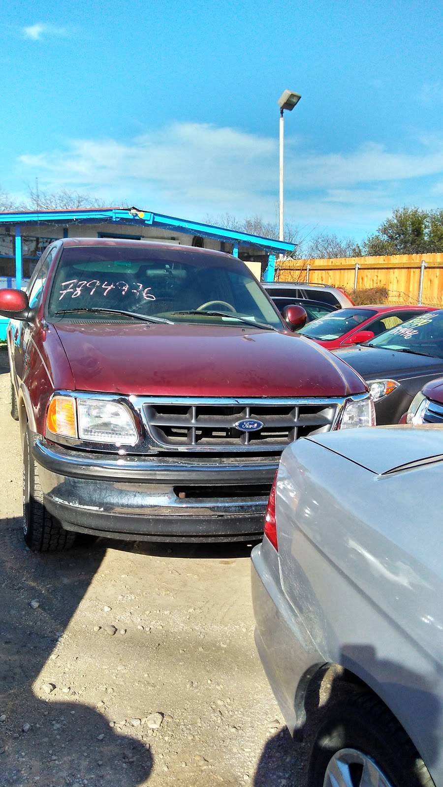 Freds Fish Fry | restaurant | 1406 Bandera Rd, San Antonio, TX 78228, USA | 2104326220 OR +1 210-432-6220