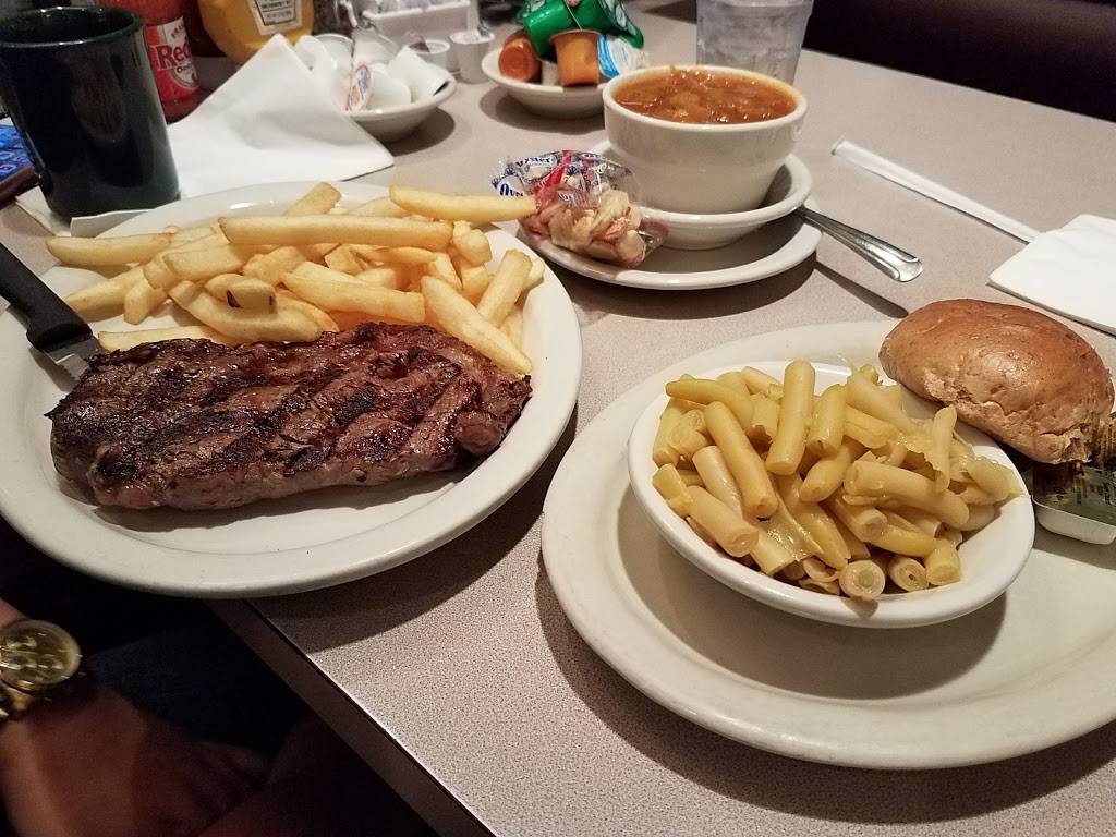 Rams Horn Restaurant | restaurant | 32435 Grand River Ave, Farmington, MI 48336, USA | 2484715511 OR +1 248-471-5511