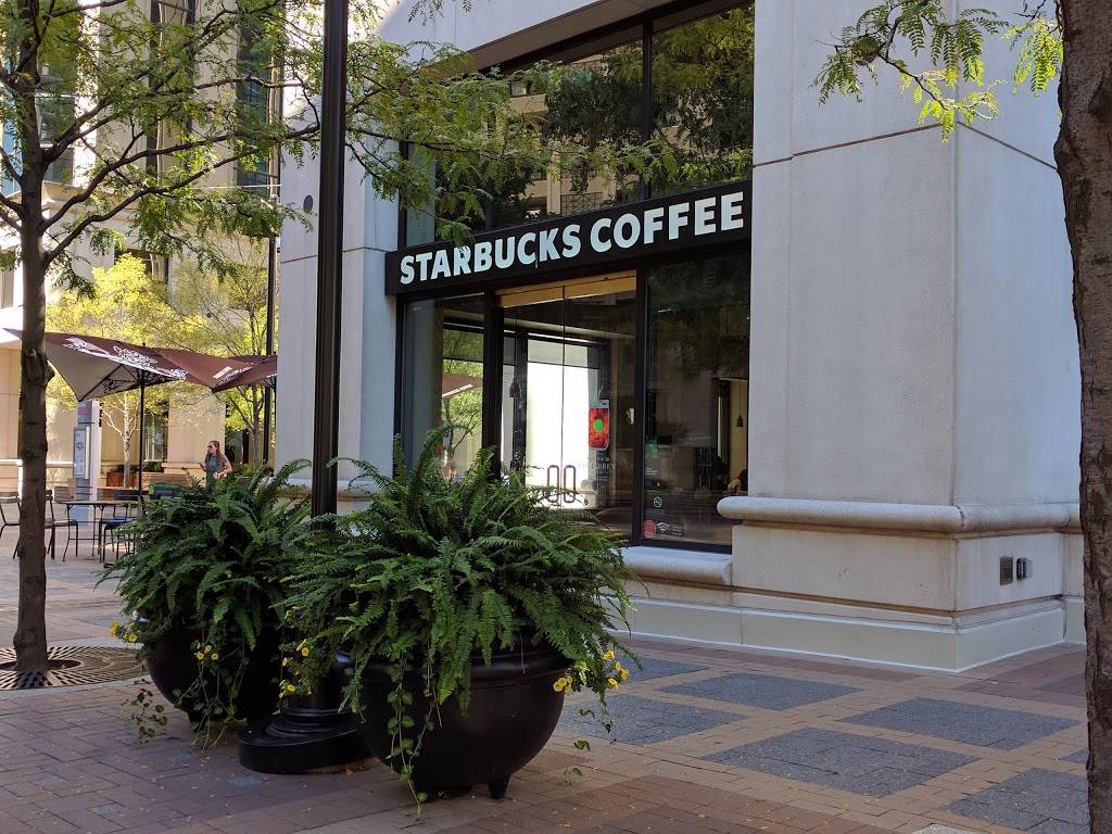 Starbucks | cafe | 2200 Clarendon Blvd, Arlington, VA 22201, USA | 7032434721 OR +1 703-243-4721