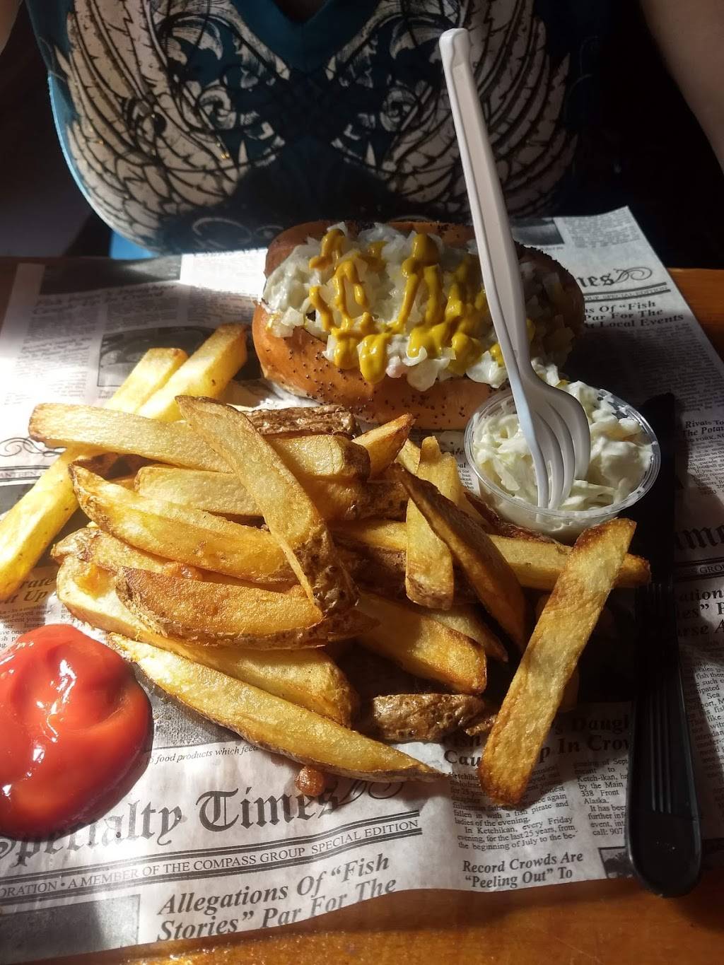 Gronks Grill & Bar | restaurant | 4909 E 2nd St, Superior, WI 54880, USA | 7153980333 OR +1 715-398-0333