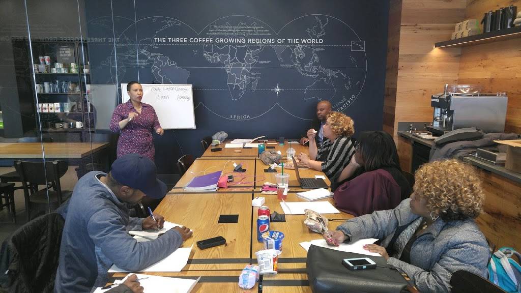 Starbucks | cafe | 806 W 63rd St Unit B, Chicago, IL 60621, USA | 3128022669 OR +1 312-802-2669