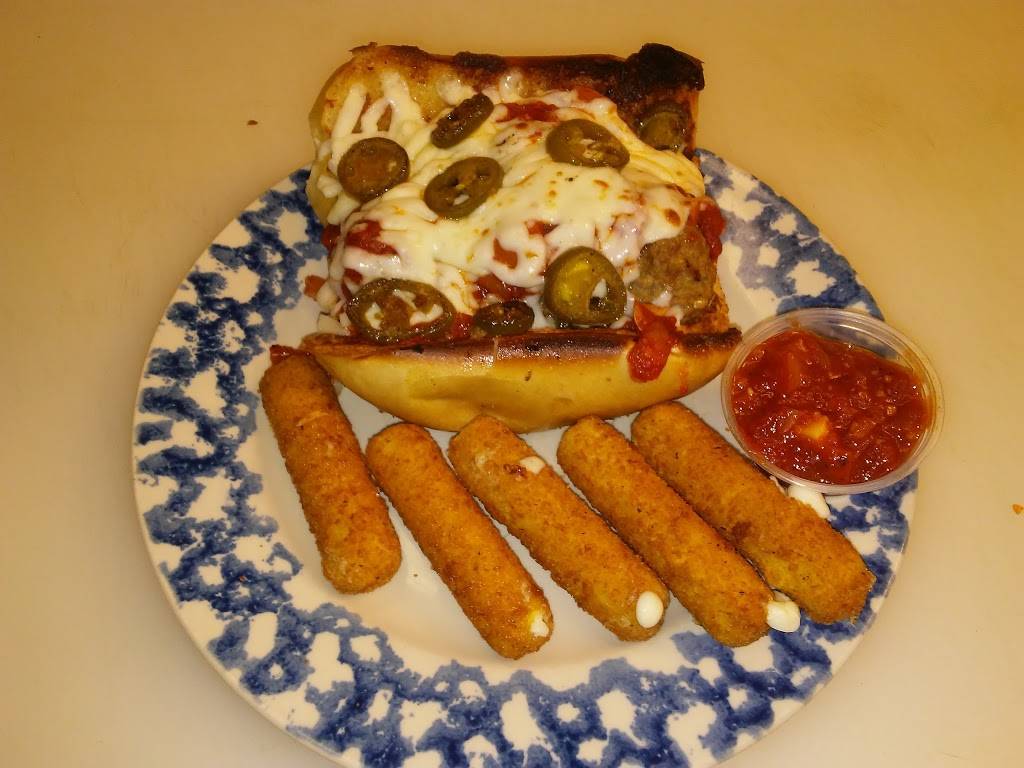 Friends Bar & Grill | restaurant | 3705 W Memorial Rd, Oklahoma City, OK 73134, USA | 4057514057 OR +1 405-751-4057