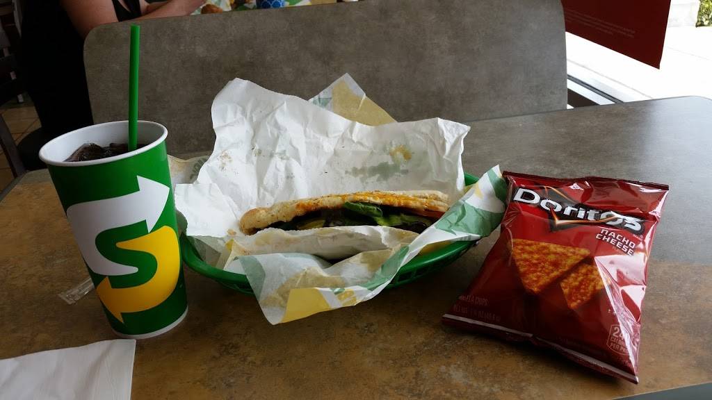 Subway | restaurant | 19471 Sheridan St, Southwest Ranches, FL 33332, USA | 9544344874 OR +1 954-434-4874