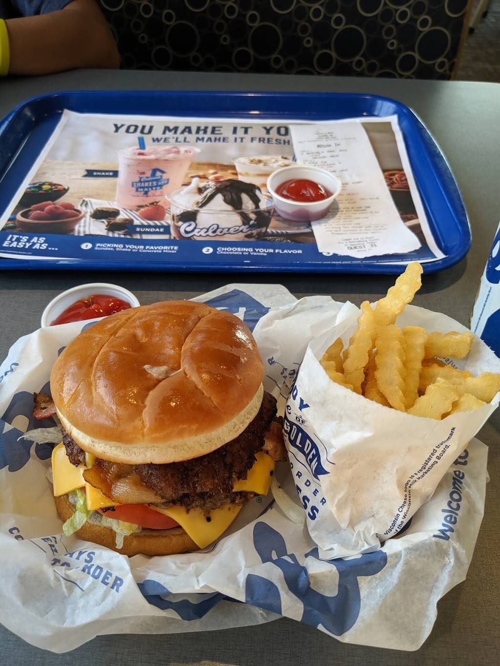 Culvers | restaurant | 123 Richardson Crossing, Arnold, MO 63010, USA | 6364679955 OR +1 636-467-9955
