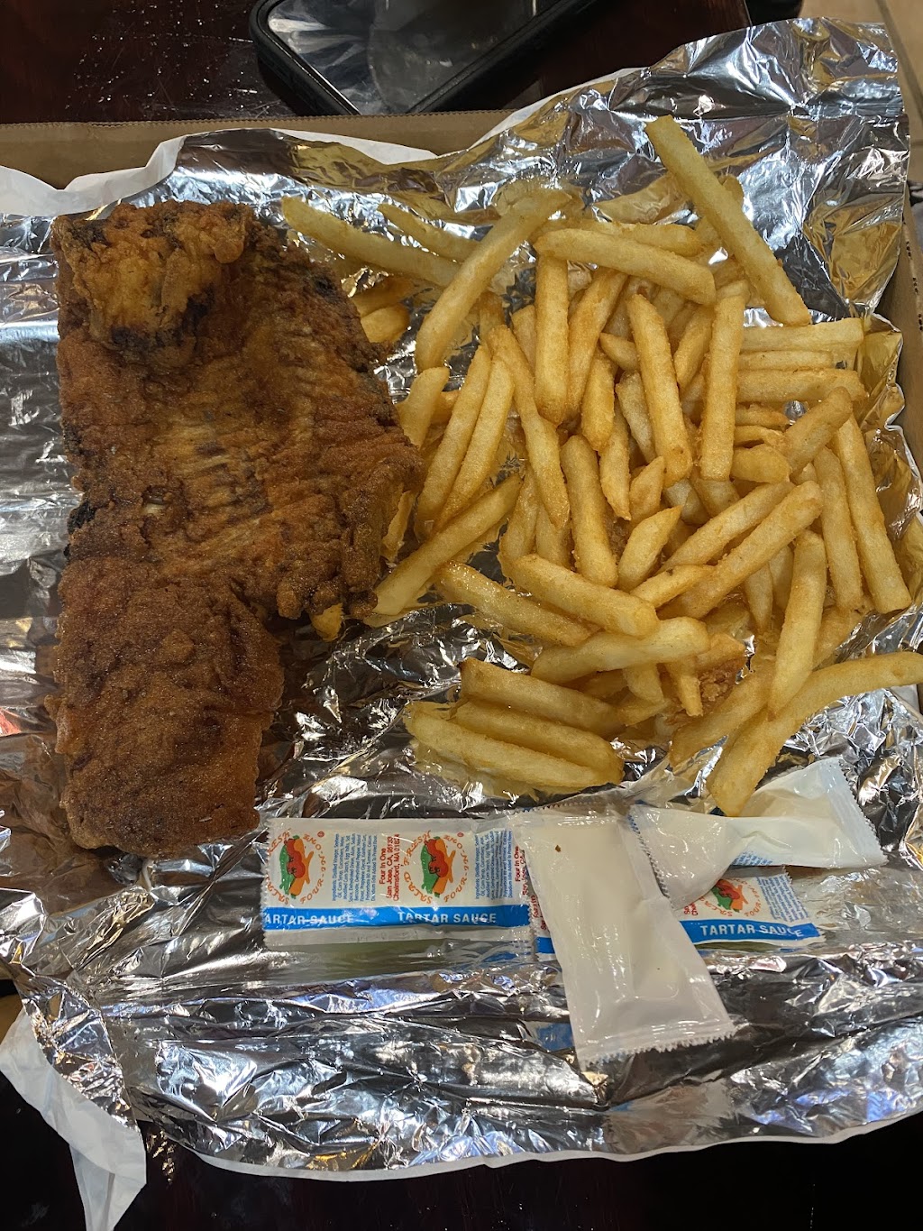 Cousin Tony Pizza & More | restaurant | 439 Park Ave, Worcester, MA 01610, USA | 5087998900 OR +1 508-799-8900