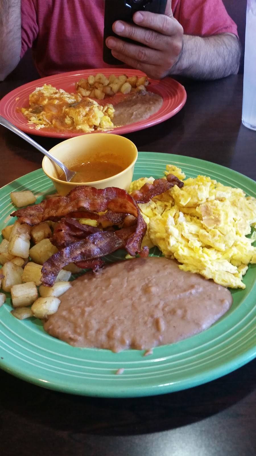 Las Palapas | restaurant | 151 Creekside Crossing, New Braunfels, TX 78130, USA | 8303877232 OR +1 830-387-7232