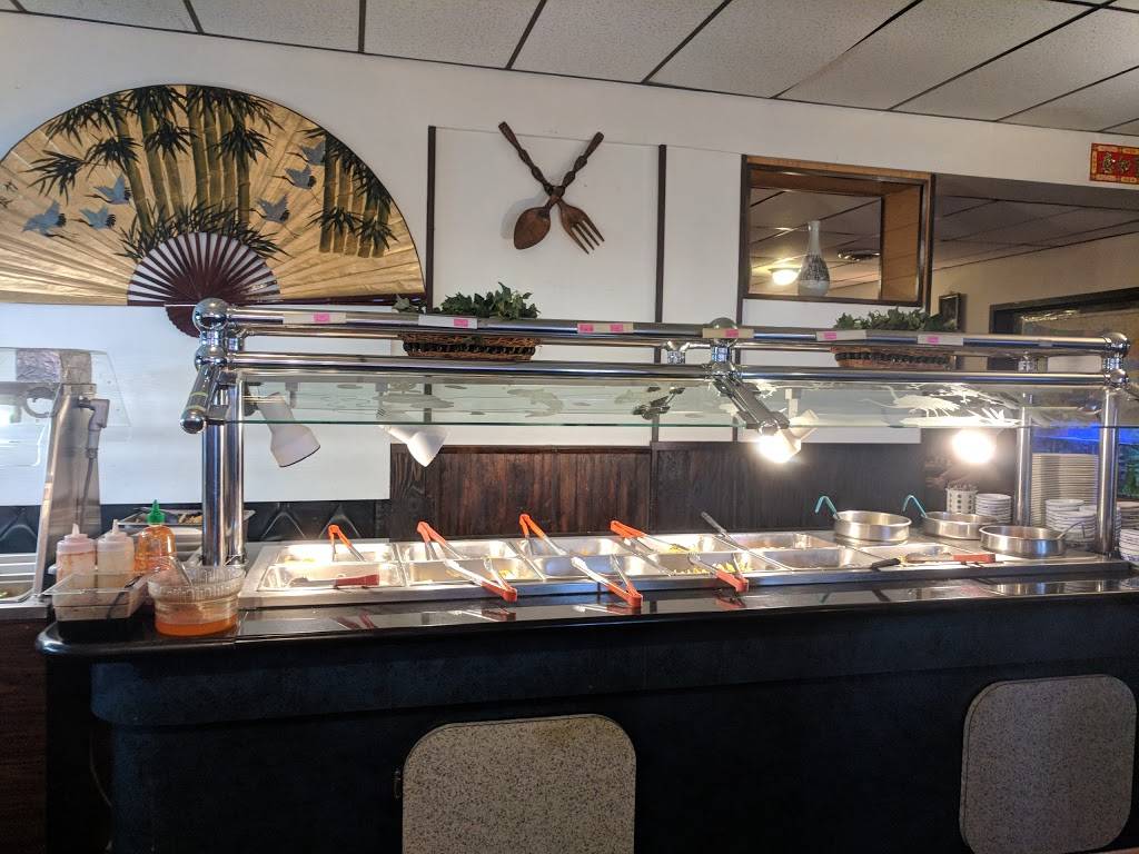 Yummy Yummy Asian Cuisine and Grill | restaurant | 105 W 1st St, Lyons, KS 67554, USA | 6202572888 OR +1 620-257-2888